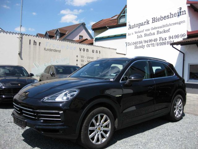 PORSCHE Cayenne Plug-In-Hybrid 1HD dt.Fzg.