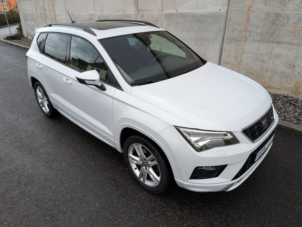 SEAT Ateca FR 4Drive 2,0TSI 190PS DSG LED Pano 1.Hand SEAT Ateca FR 4Drive 2,0TSI 190PS DSG LED Pano 1.Hand