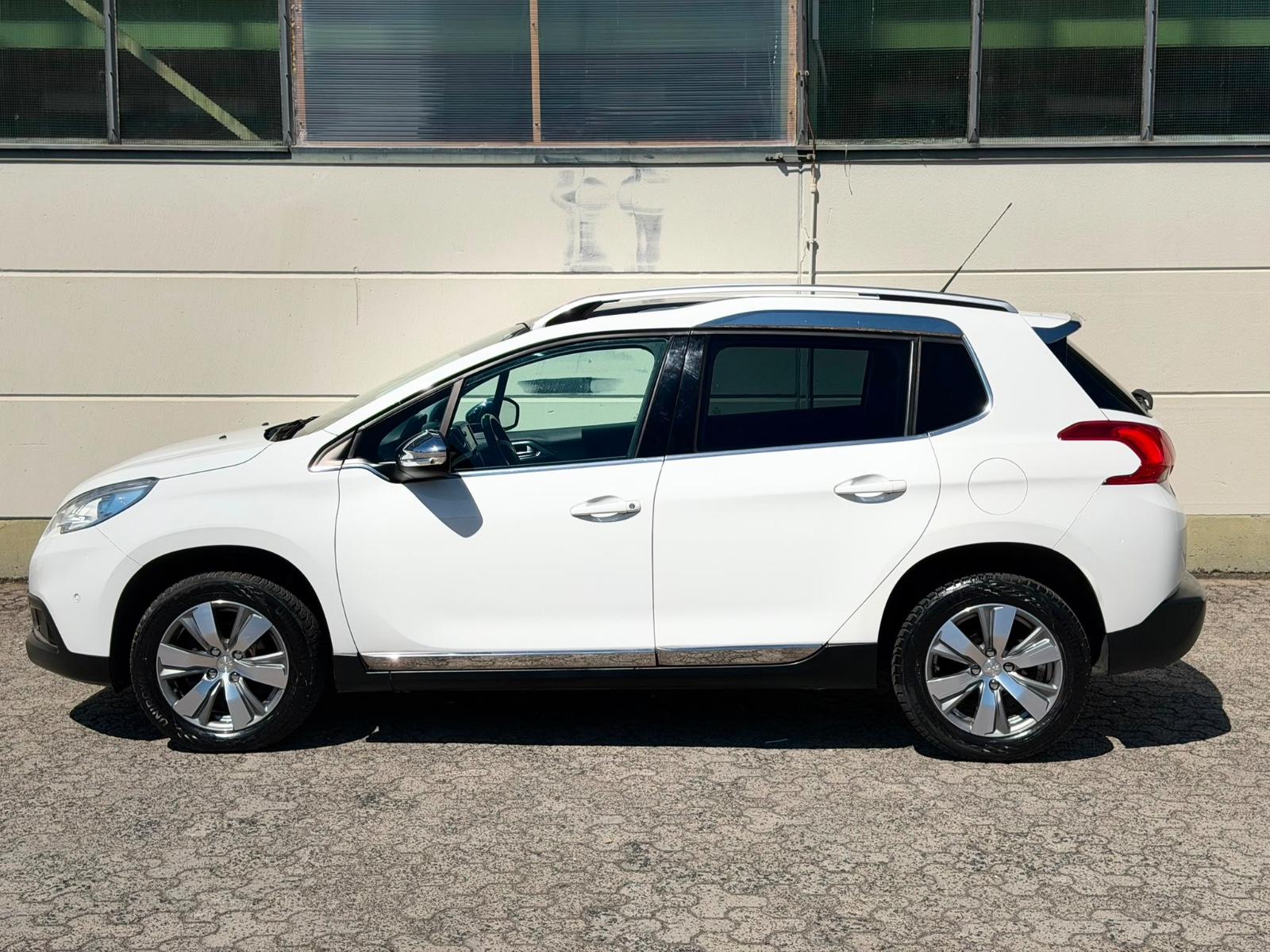 Peugeot 2008 Allure*AUTOMATIC*PANO*SHZ*PDC*
