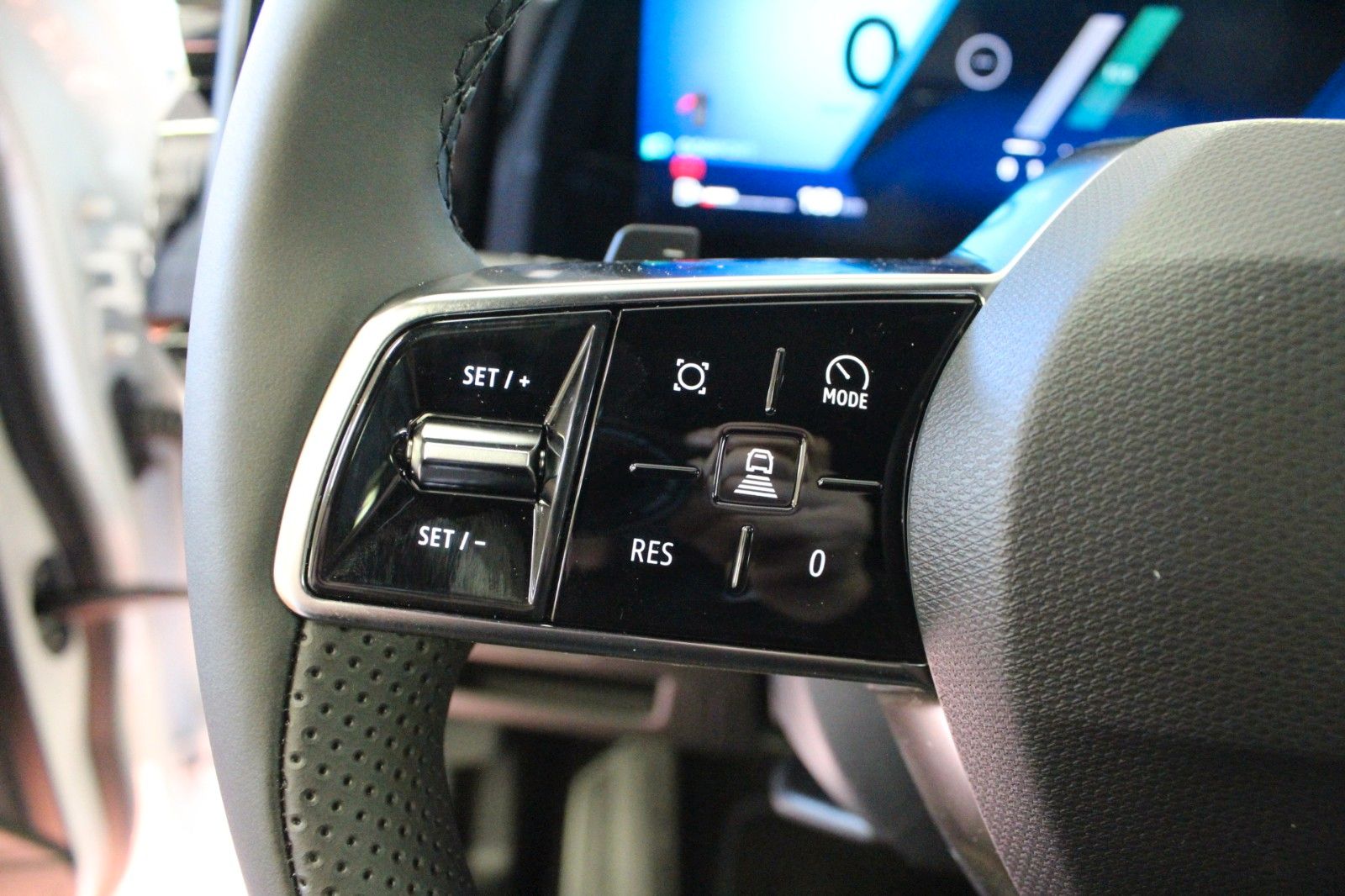 Fahrzeugabbildung Renault Austral Mild Hybrid 160 Techno *Allwetterreifen*