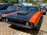 Dodge Challenger - Dodge Challenger: Orange