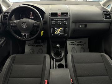 Volkswagen Touran - 8