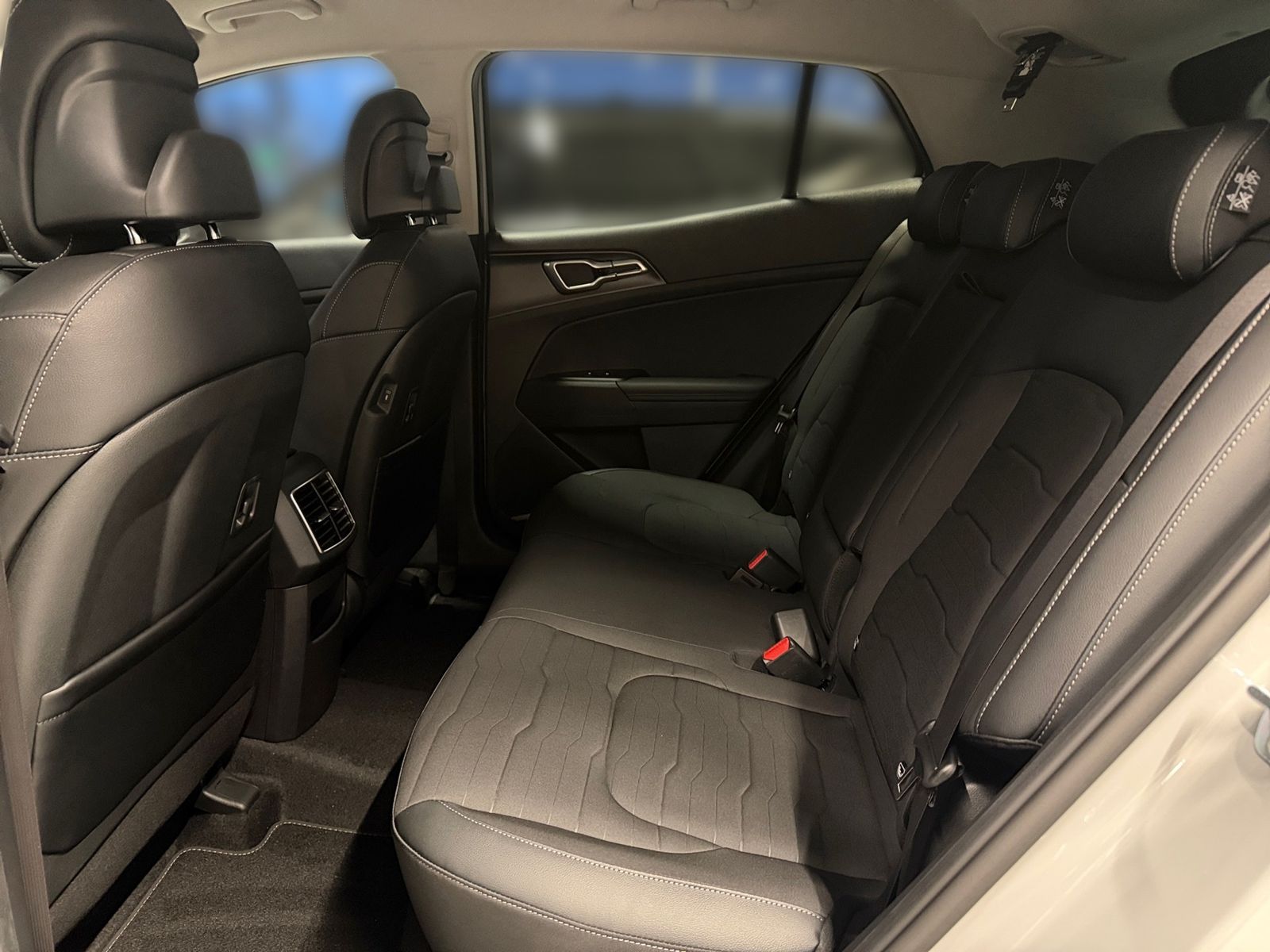 Fahrzeugabbildung Kia SPORTAGE 1.6T 2WD DCT Vision KOM Facelift