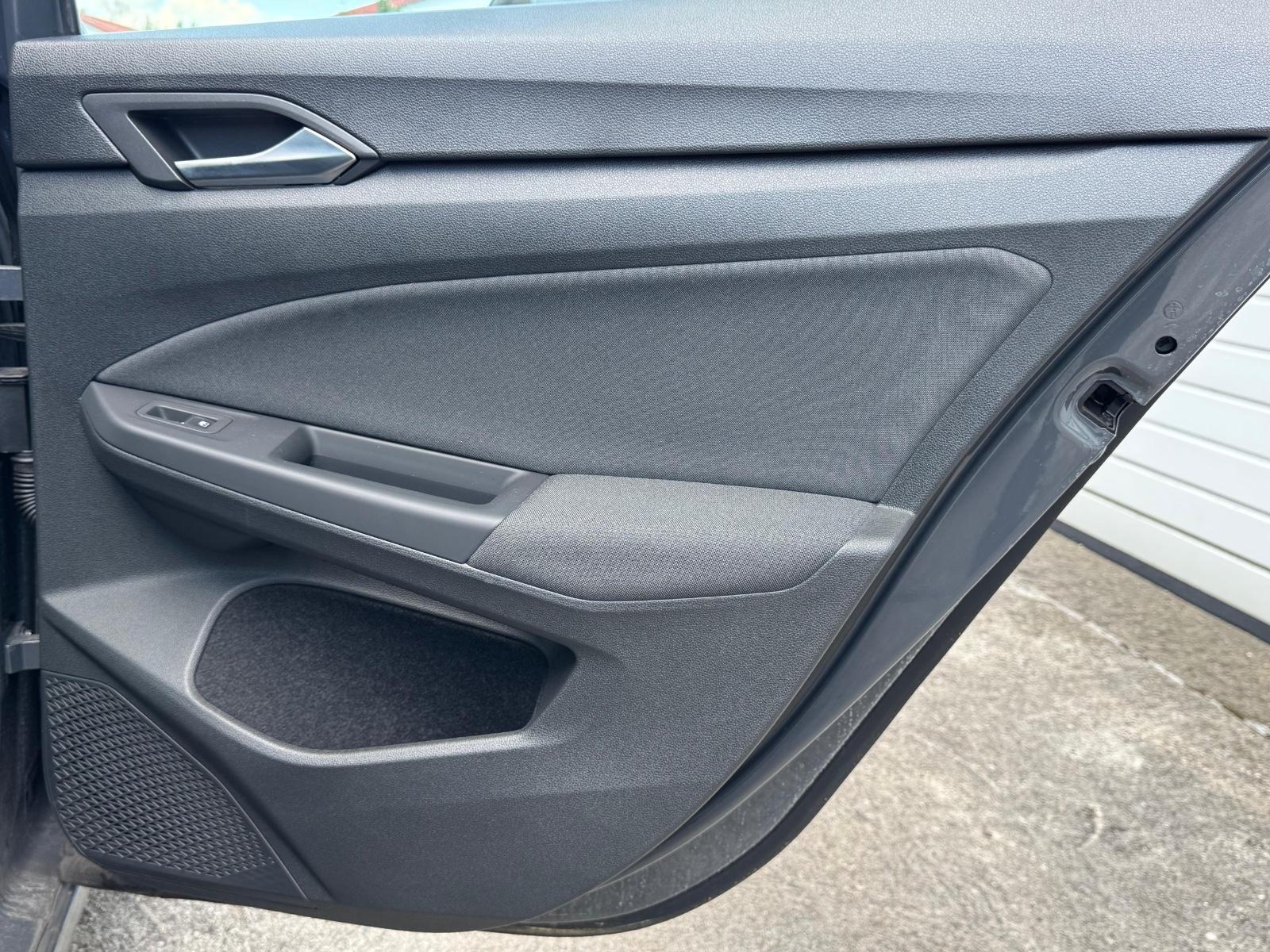 Volkswagen Golf VIII Lim. Style 1.Hd 8f. Nav DAB LED Massag, миниатюра 23