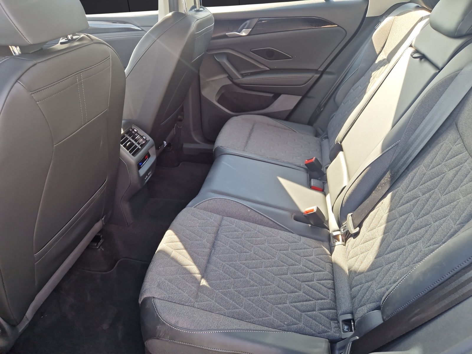 Fahrzeugabbildung Volkswagen Tiguan 1.5 eTSI