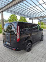 Ford Tourneo Custom Sport 2.0TDCI L1 - Ford Tourneo Custom Sport mit Diesel-Antrieb