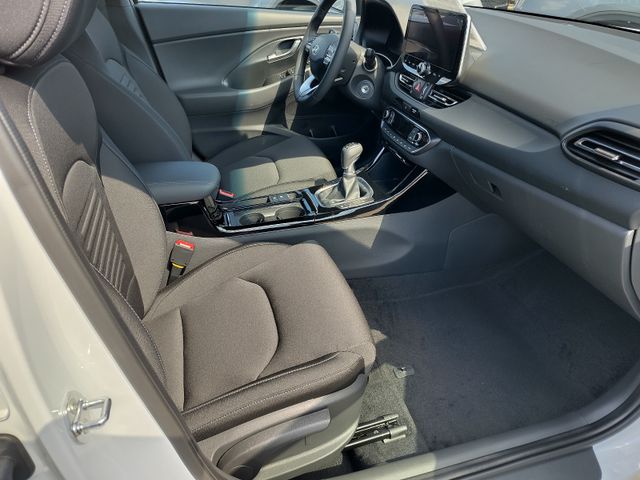 Hyundai i30 1.0 T-GDI Advantage Kamera Navi Tempomat