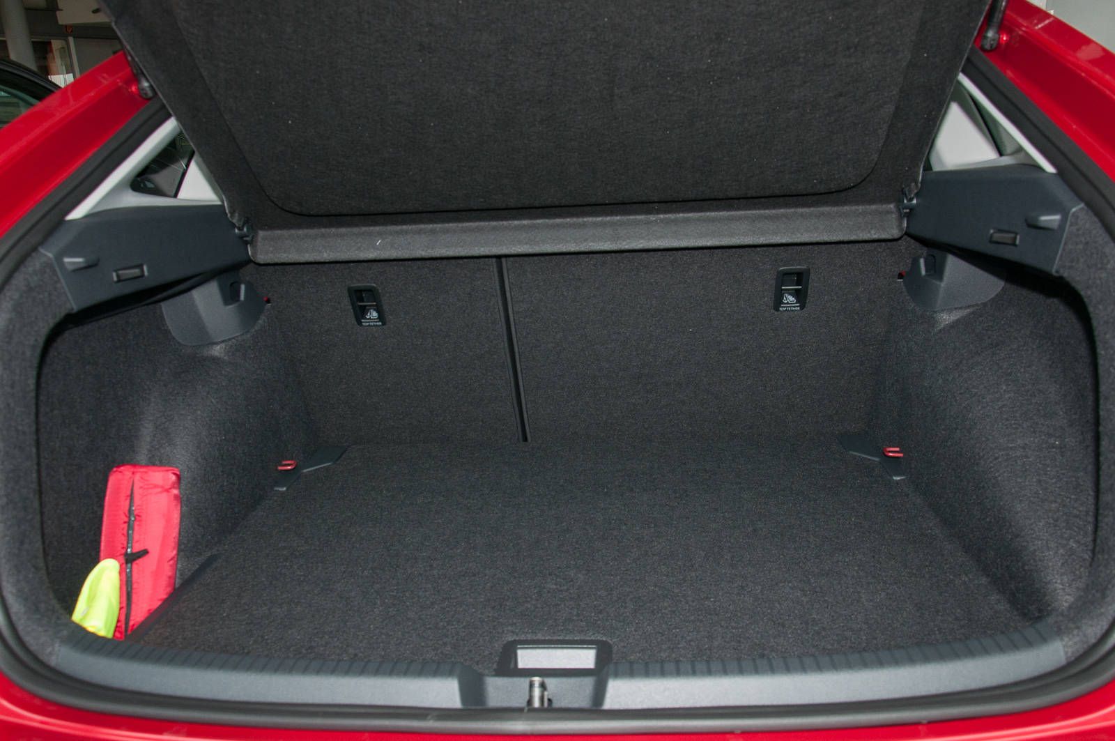 Fahrzeugabbildung Volkswagen Taigo Style 1.0 l TSI OPF 6-Gang Navi