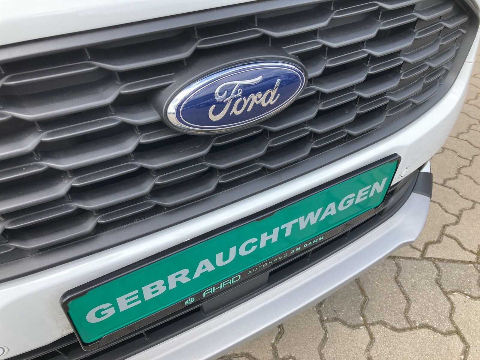 Fahrzeugabbildung Ford Transit Connect Kasten Active 88KW LKW Zulassung