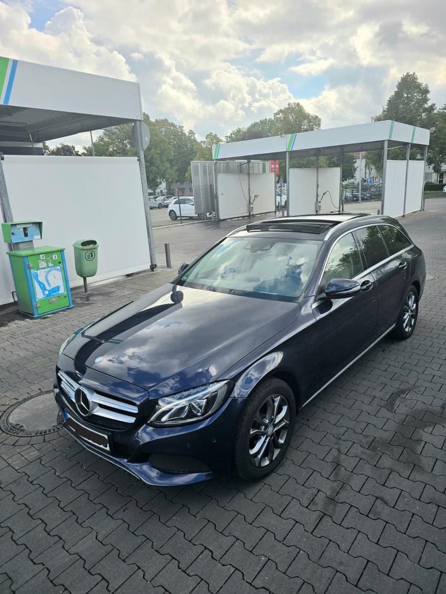Mercedes-Benz C 220