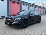 Mercedes-Benz GLA 45 AMG 4Matic HARMAN KARDON - Mercedes-Benz mit Benzin-Antrieb: Alcantara, Geländewagen