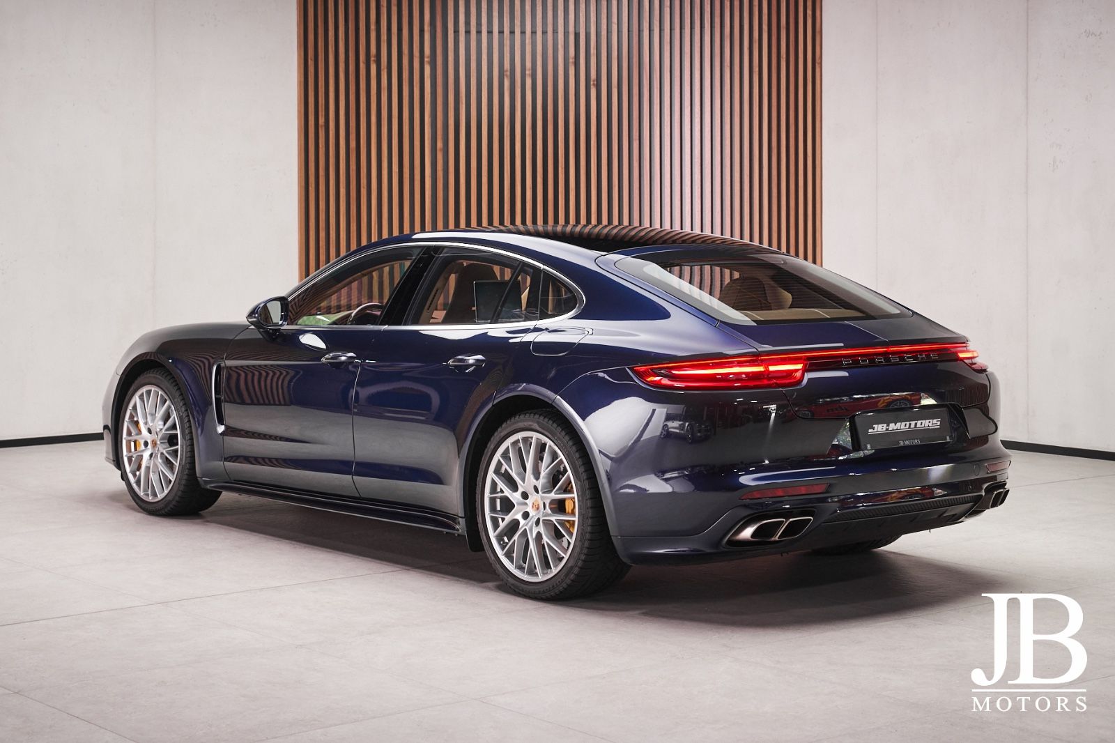 Fahrzeugabbildung Porsche Panamera Turbo S E-Hybrid Burmester 360° TV