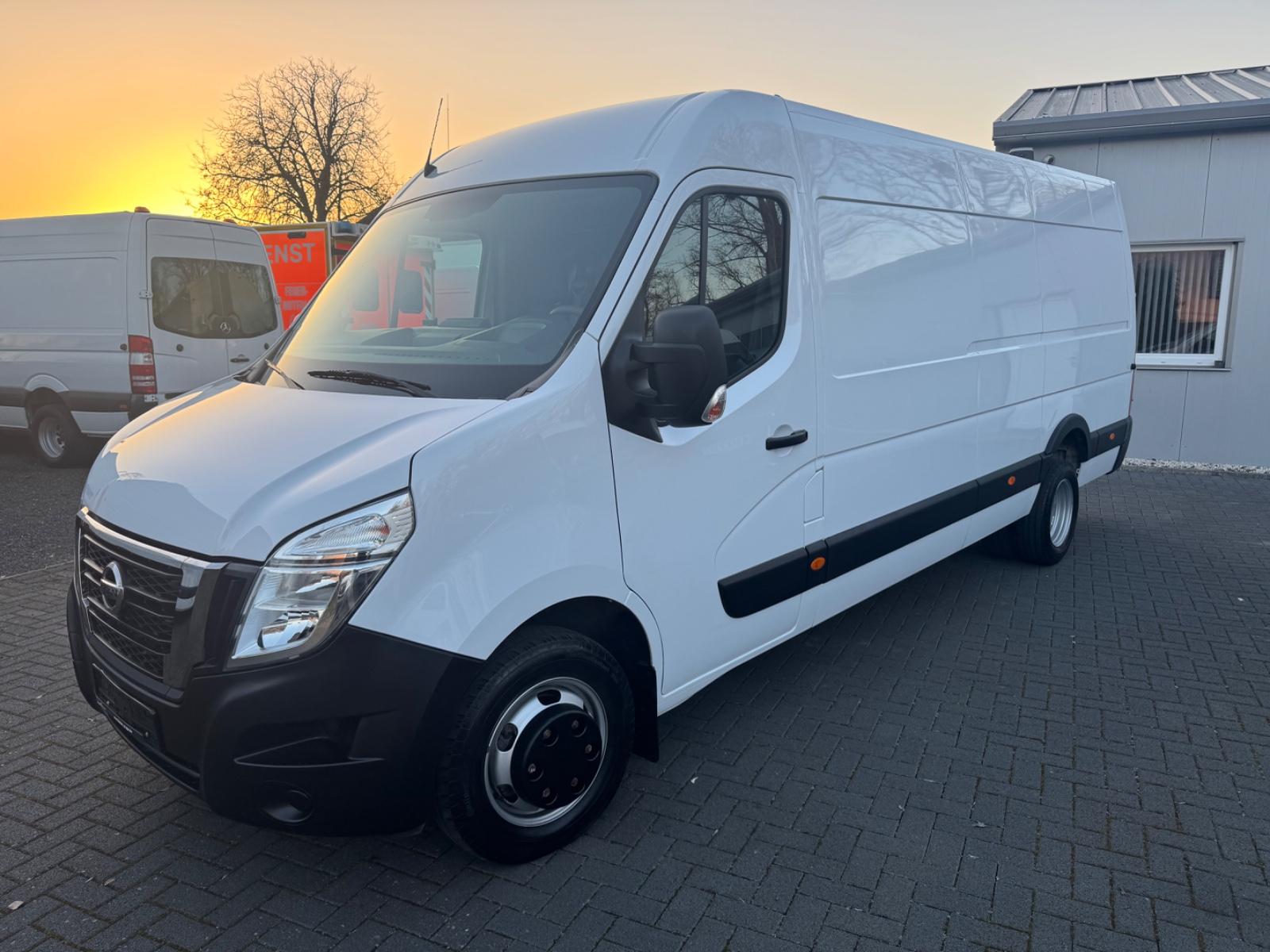 Nissan Interstar L4H2 3,5t /Doppelbereif/Klima/AHK 3.5t