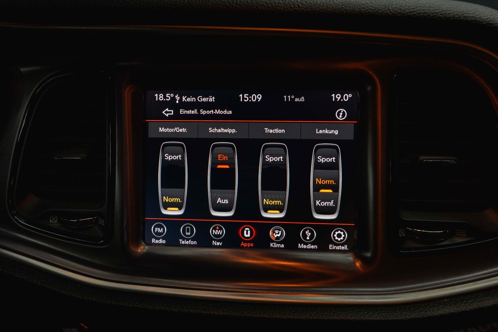 Fahrzeugabbildung Dodge Challenger 3.6 V6 GT Performance SRT Styling