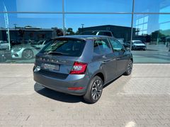 Fahrzeugabbildung Skoda Fabia Navi ACC LED Kamera Sitzhzng SmartLink