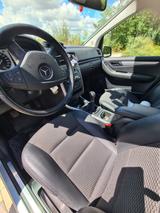 Mercedes-Benz B 180 BlueEFFICIENCY - - Mercedes-Benz B 180: Blueefficiency