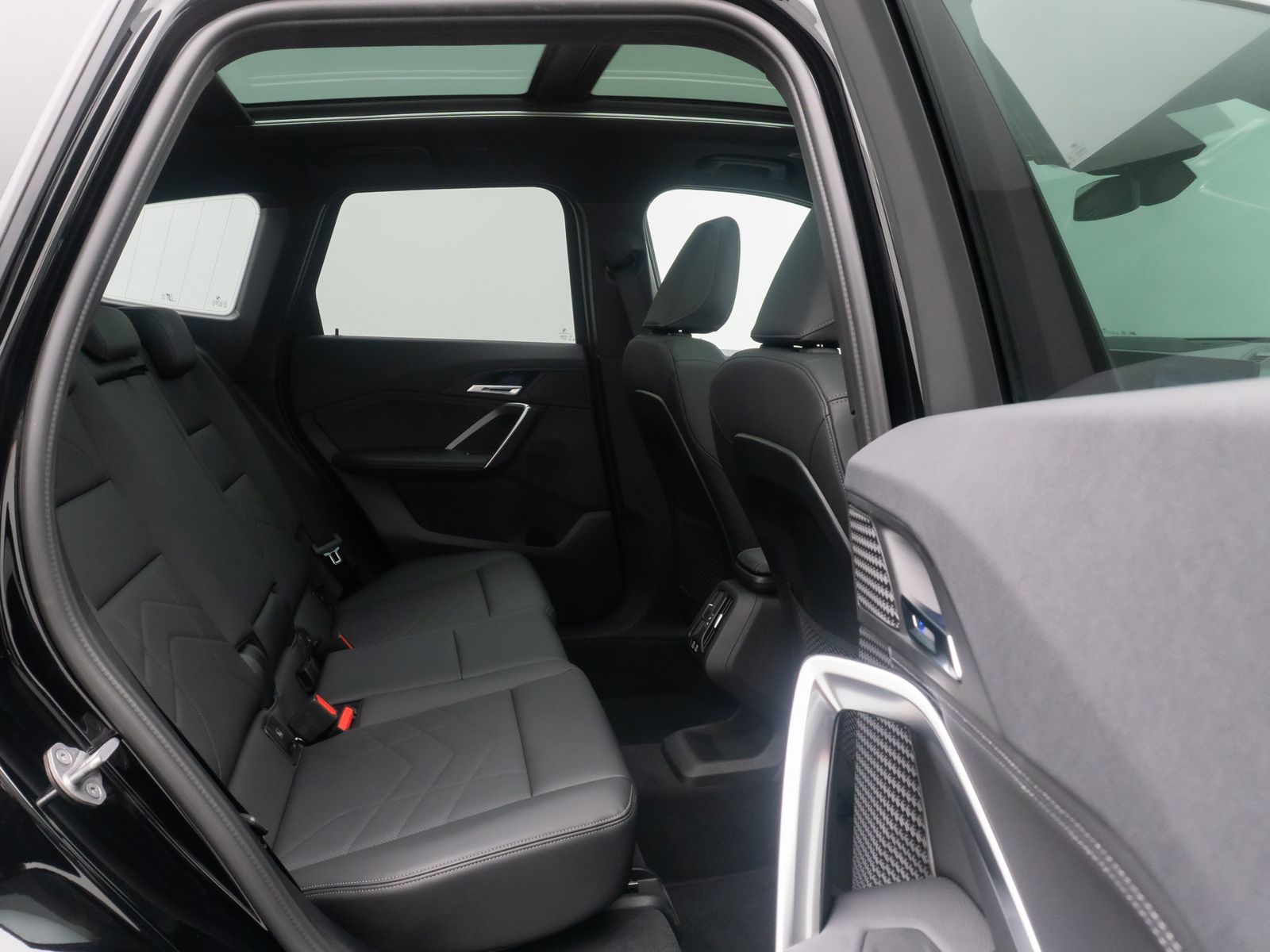 Fahrzeugabbildung BMW X1 sD18d xLine 360° HUD DAB Komfort Panorama 19"