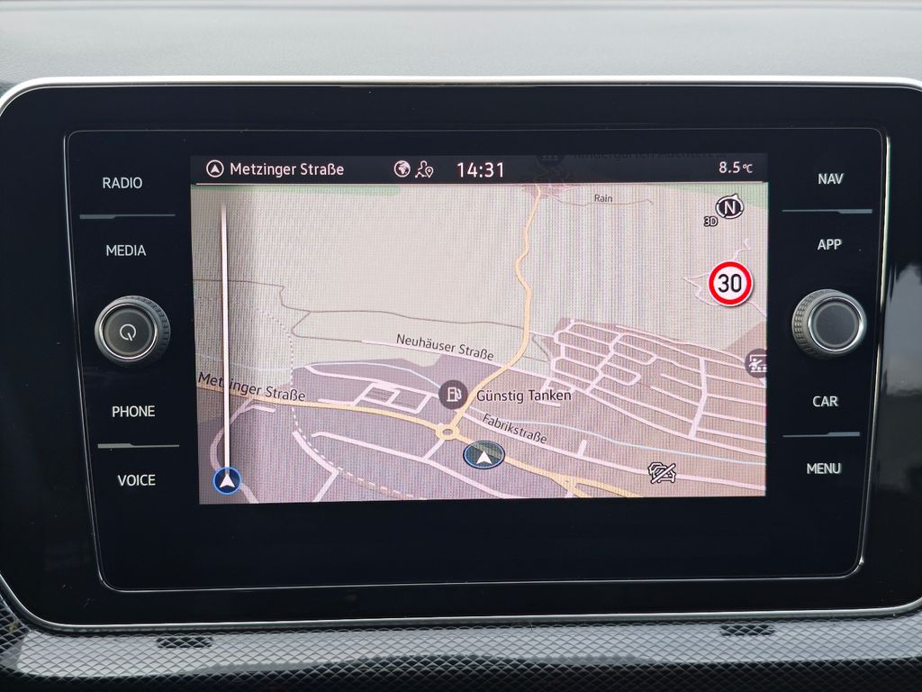 VW T-Cross R-Line 150PS DSG #AHK #kAMERA #NAVI VW T-Cross R-Line 150PS DSG #AHK #kAMERA #NAVI