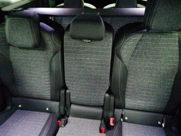 Peugeot 5008 - 10