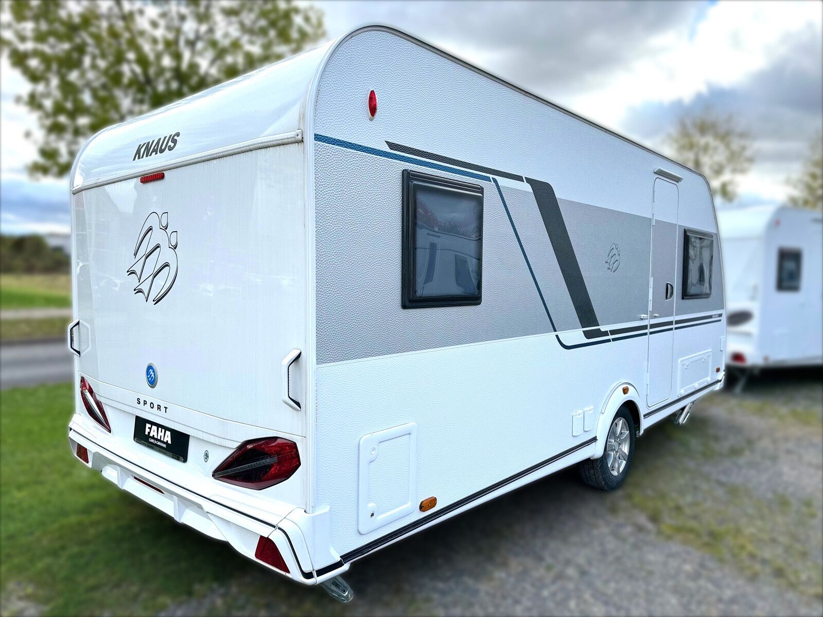 Fahrzeugabbildung Knaus Sport 500 UF ALDE Heizung 1800kg zGG ATC