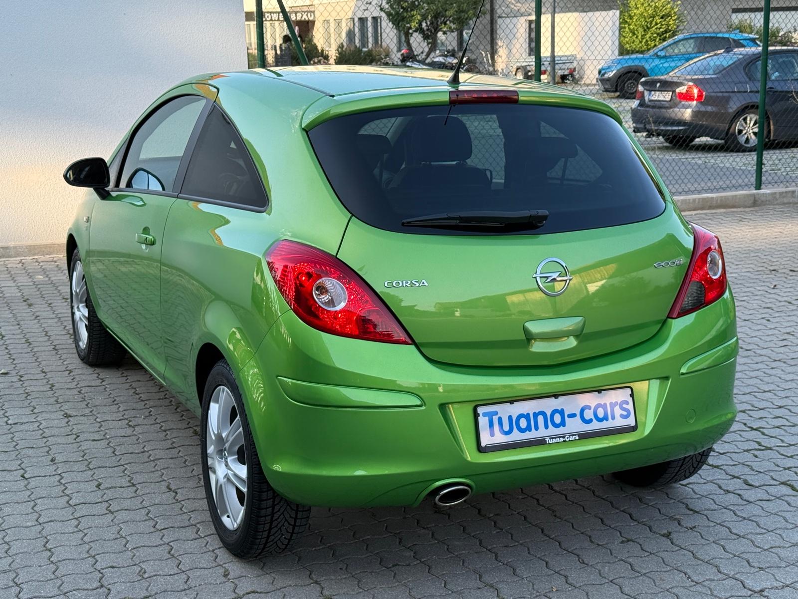 Opel Corsa D Klima+Sitz und Lenkradheizung+Tempomat