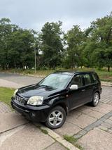 Nissan X-Trail 2,5 Klima/Schiebedach/AHK - gebrauchte Nissan X-Trail aus dem Jahr 2003