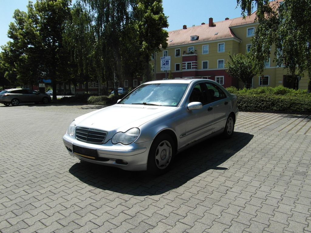 Angebot ansehen Mercedes-Benz C 220