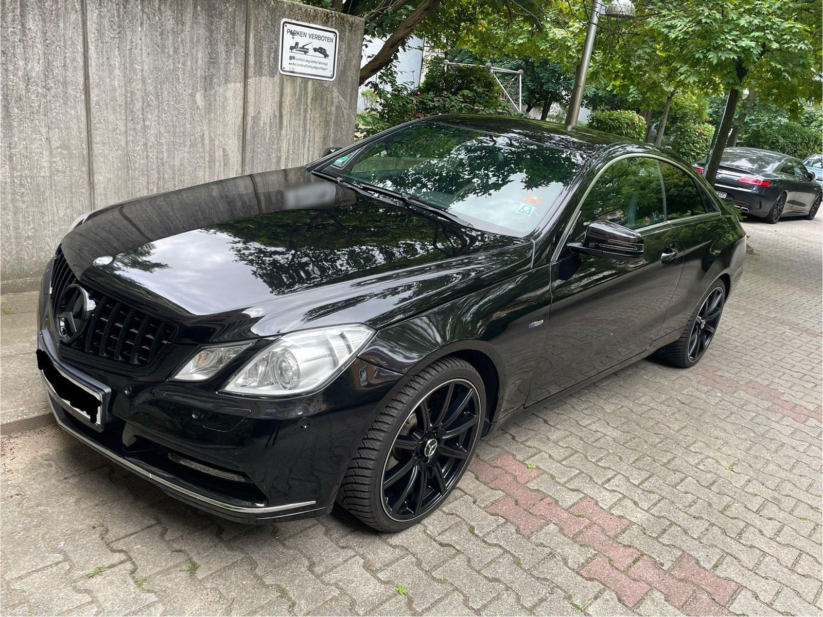Mercedes-Benz E 300