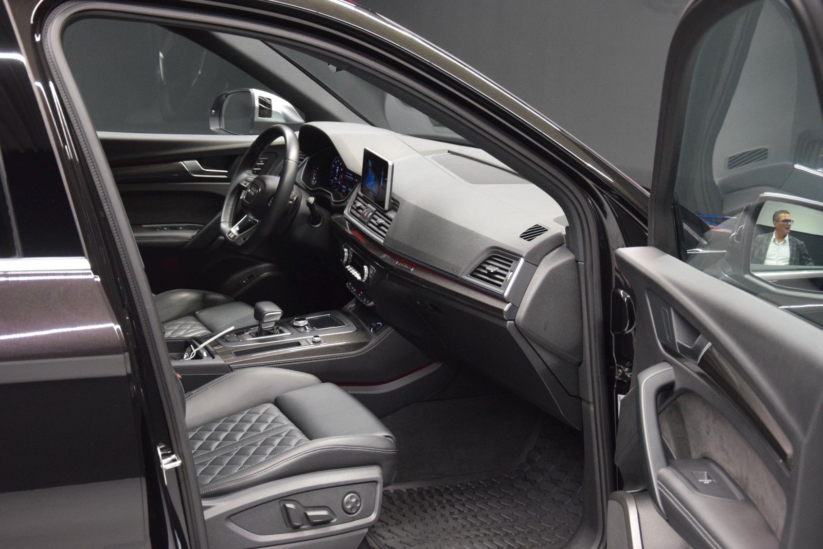 Fahrzeugabbildung Audi SQ5 3.0 TFSI quattro Pano Luft HuD ACC Virtual