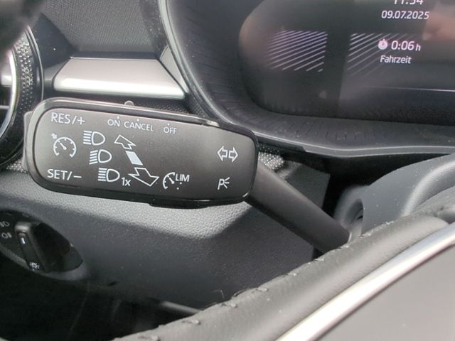 Fahrzeugabbildung SKODA Fabia 1.0 TSI Tour WINTER PLUS LENKRADHZG