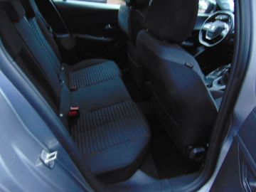 Bild 10 Peugeot 208 Active Pack