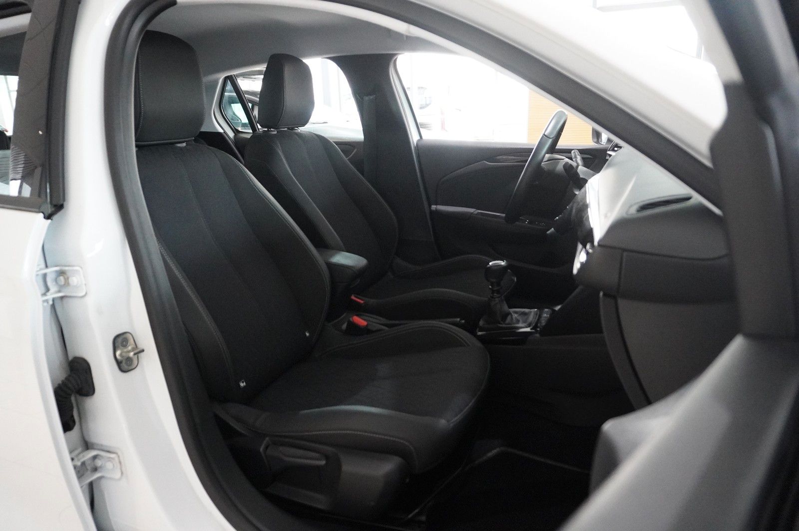 Fahrzeugabbildung Opel Corsa F 1.2 ELEGANCE NAVI/LED/VIRTUAL/SPORT/DAB+