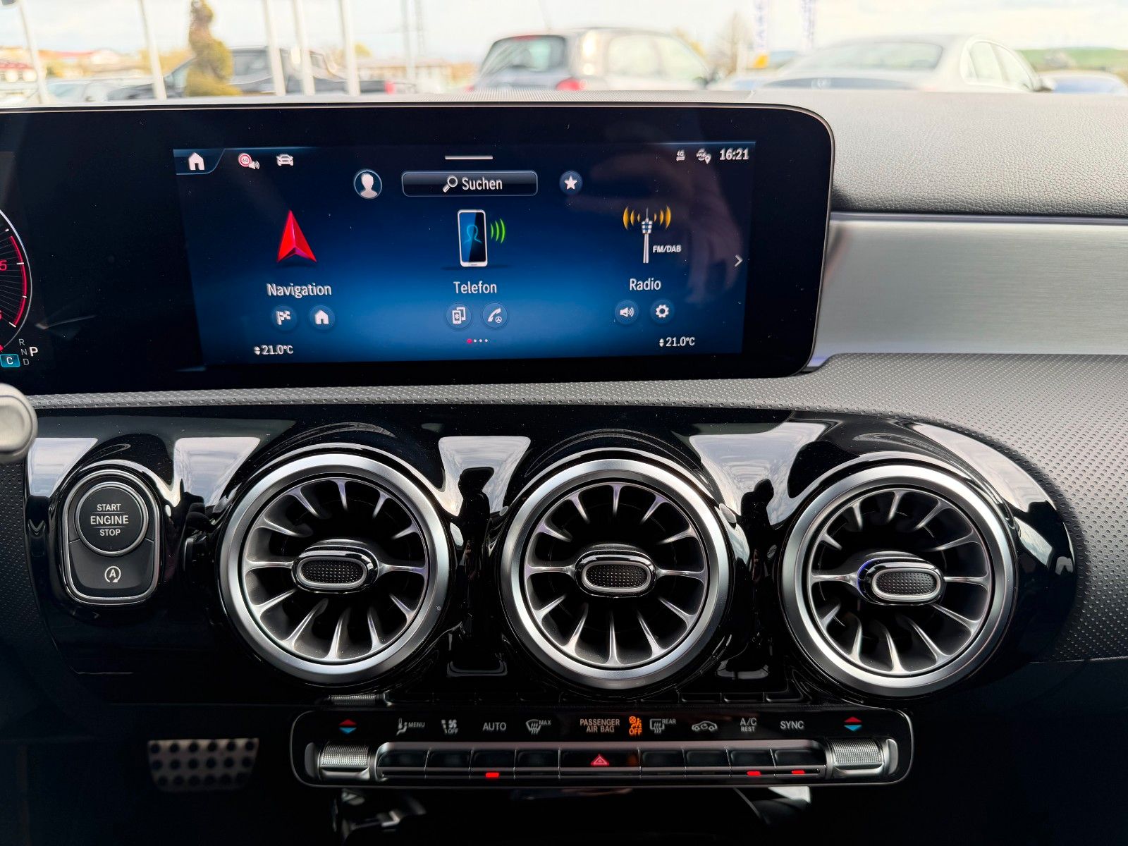 Fahrzeugabbildung Mercedes-Benz A 220 d AMG BURM+AHK+360°+MBEAM+TOTW+DISTR