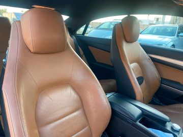 Mercedes E 250 - 9