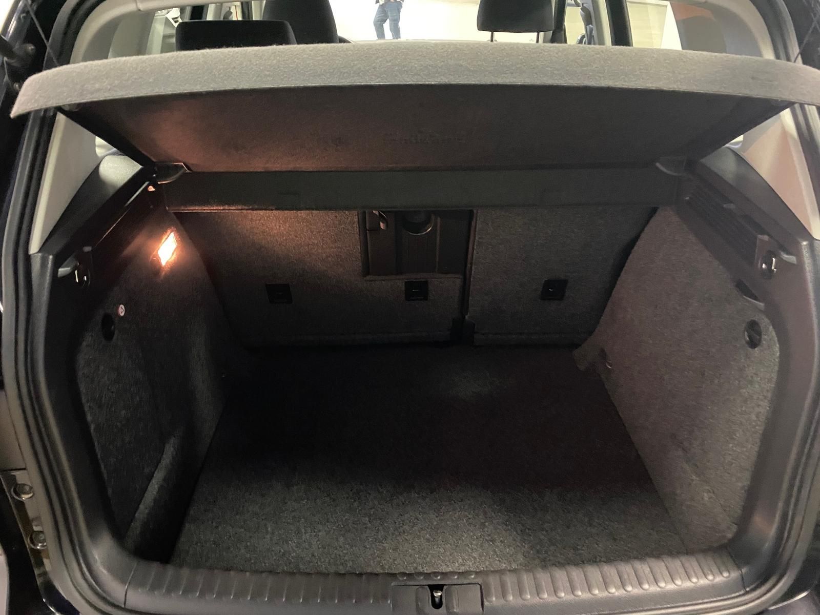 Fahrzeugabbildung Volkswagen Tiguan 1.4 16V TSI 1390 ccm Trend & Fun+AHK+ALU+