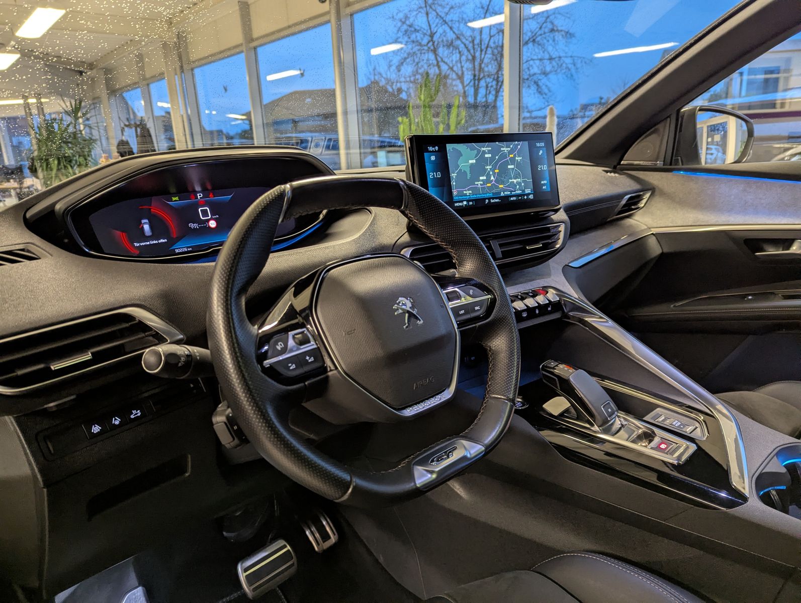 PEUGEOT 5008 GT Allure Pack Kamera LED Pano 7-Sitze AHK - Image 22