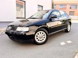 Audi A3.Benzin1.6/NEU TÜV/KLIMAAUTOMATIK/SCHECKHEFT/ - gebrauchte Audi A3 aus dem Jahr 2000