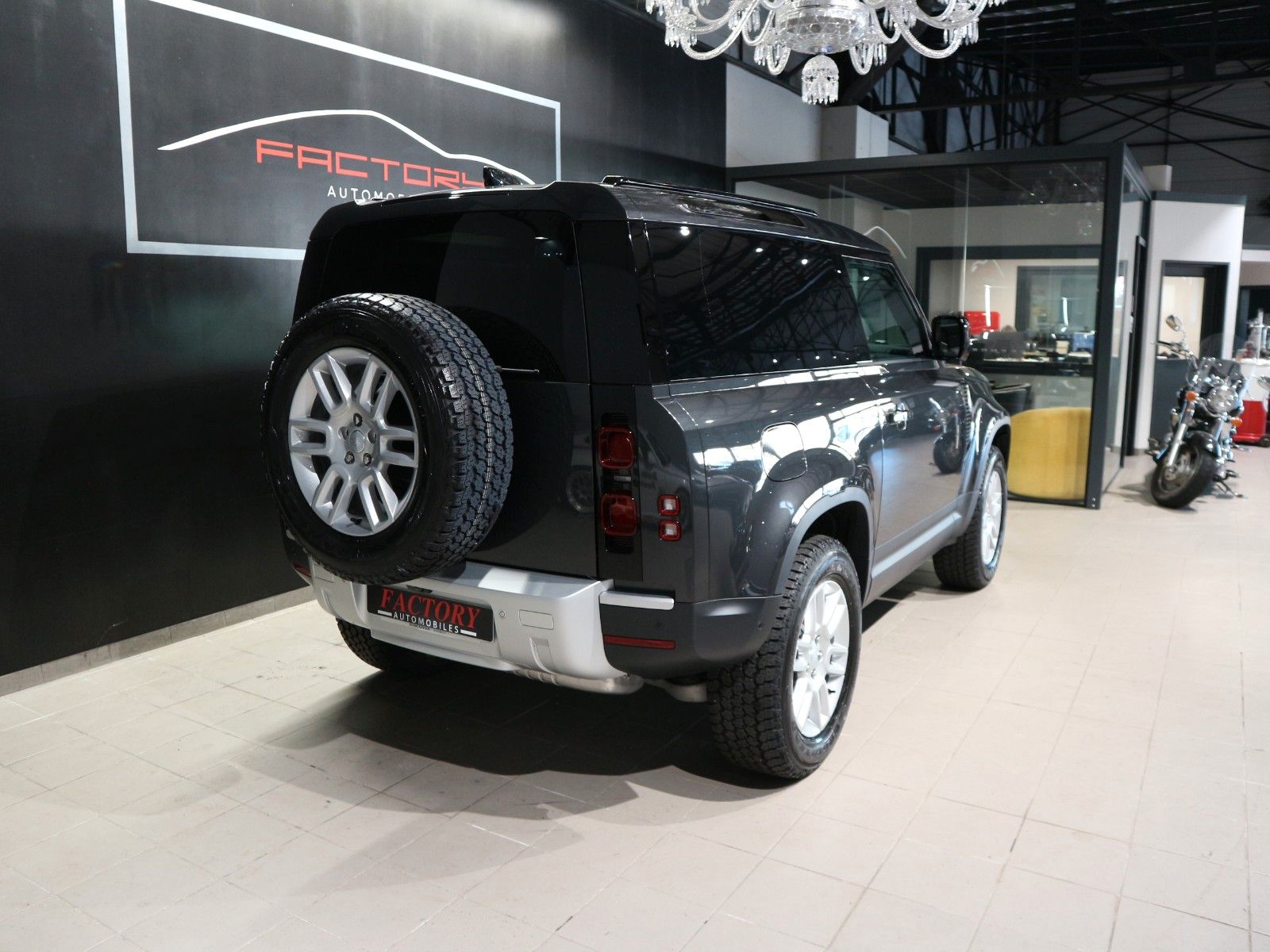Land Rover Defender 90 D200 MHEV Hard Top S imagem 3