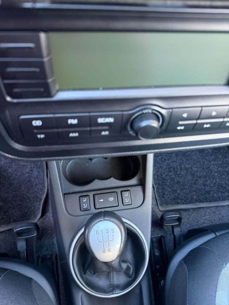 Skoda Fabia 2009 — photo 8