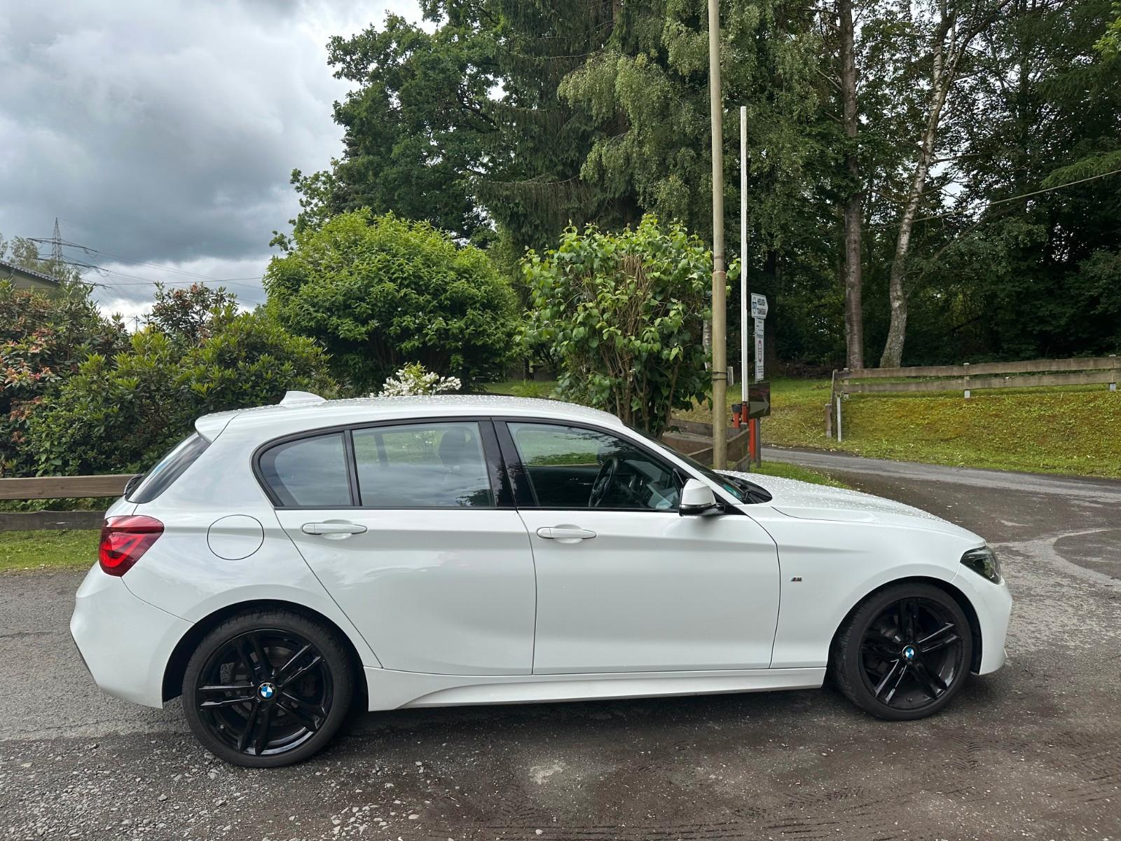 BMW 118i Limousine   Edition M Sport Shadow