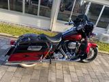 Harley-Davidson E Glide CVO 1800ccm - HARLEY-DAVIDSON 2011 CVO