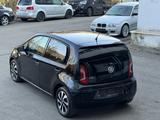 Volkswagen up! high up! Sport-Paket Triangle Black | Alu´s - Volkswagen up!: High