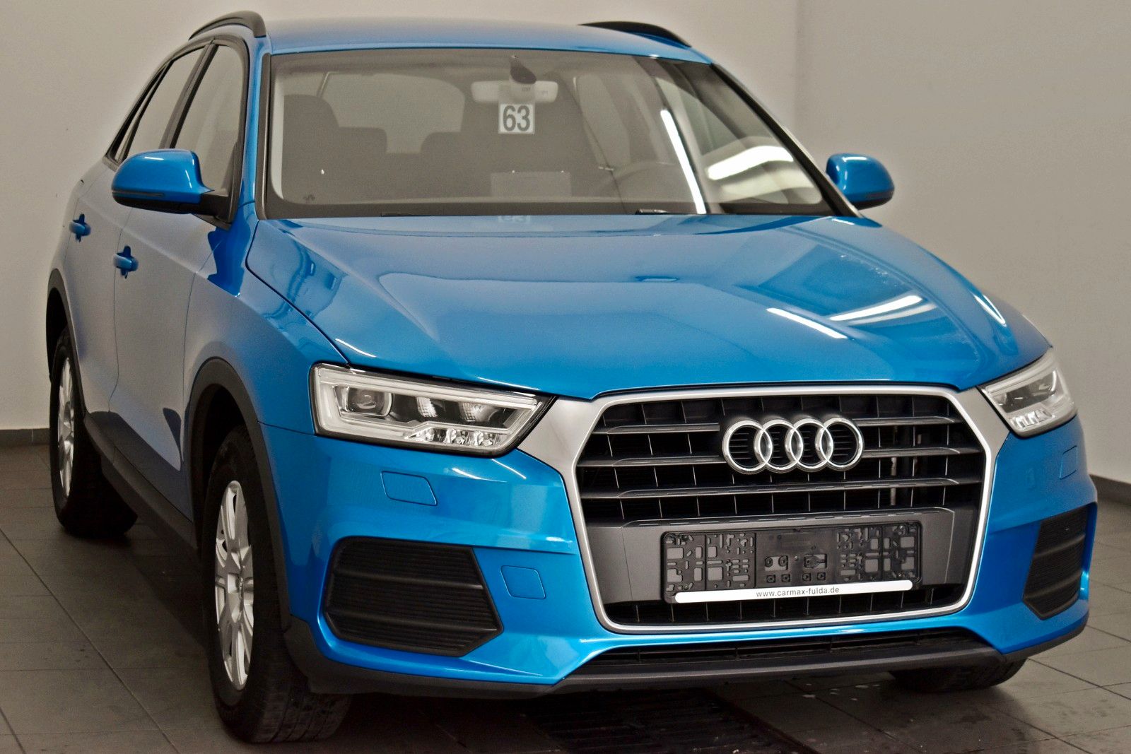 Fahrzeugabbildung Audi Q3 Navi,LED,SH,PDC,8-fach bereift