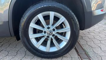 Volkswagen Tiguan - 9