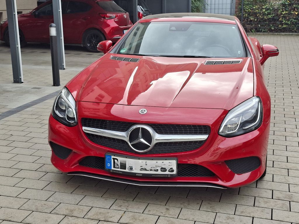 Image of Mercedes-Benz SLC 200