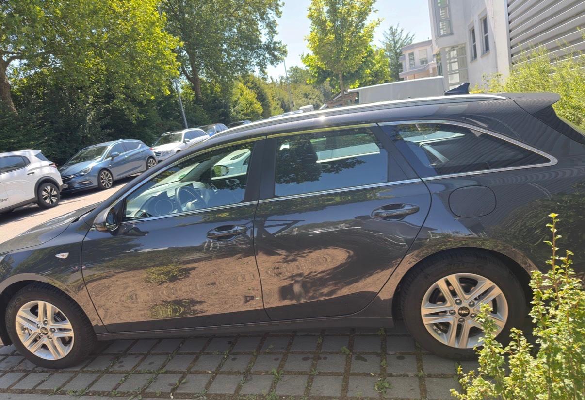 Kia cee'd Sportswagon 1.4 T-GDI Platinum Edition...