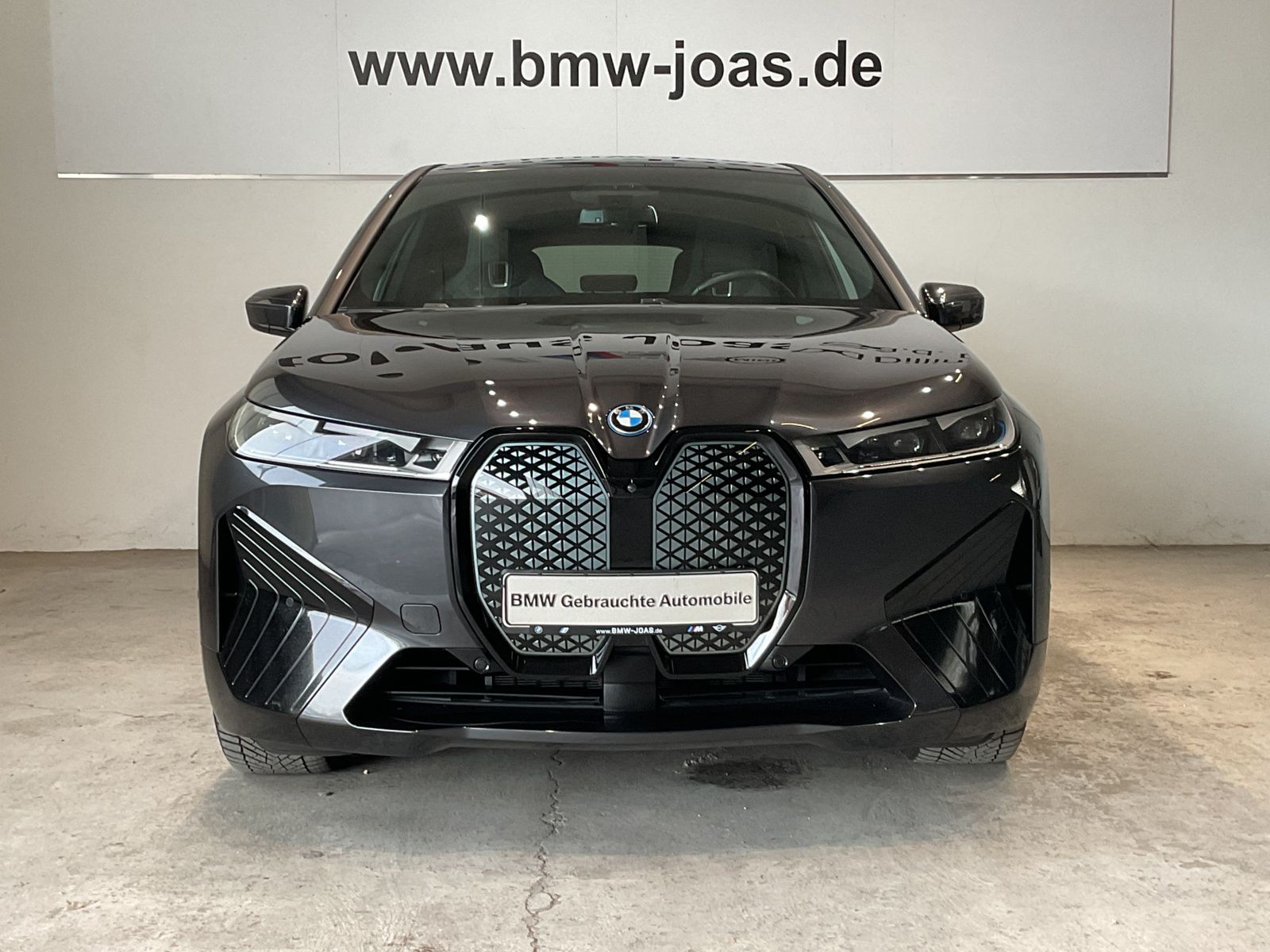 Fahrzeugabbildung BMW iX xDrive40 Sportpaket HK HiFi DAB Pano.Dach