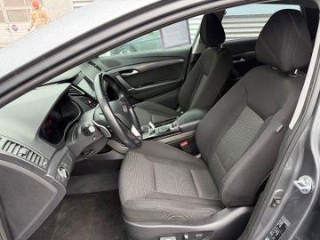 Hyundai i40 cw Family +LED+Navi+WR+SHZ+Autom+DAB