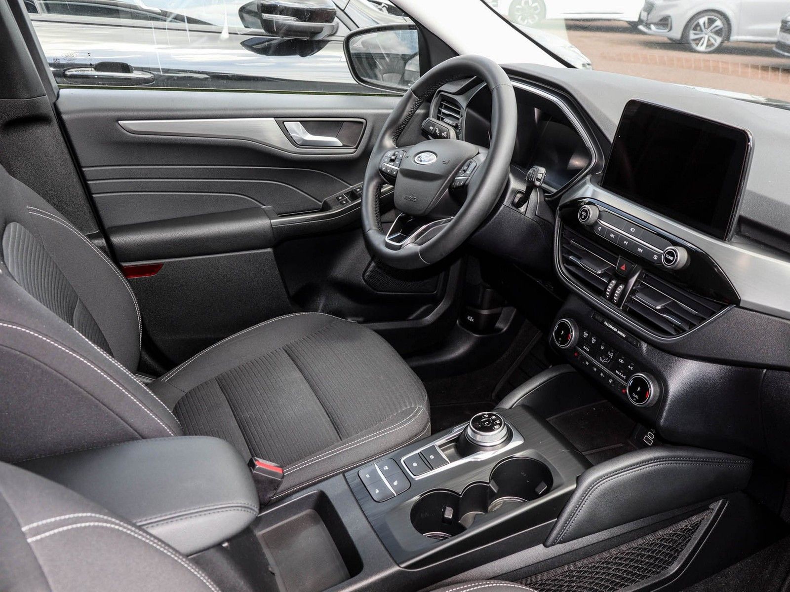 Ford Kuga Plug-In Hybrid Titanium, AHK Allwetter, Win imagem 3