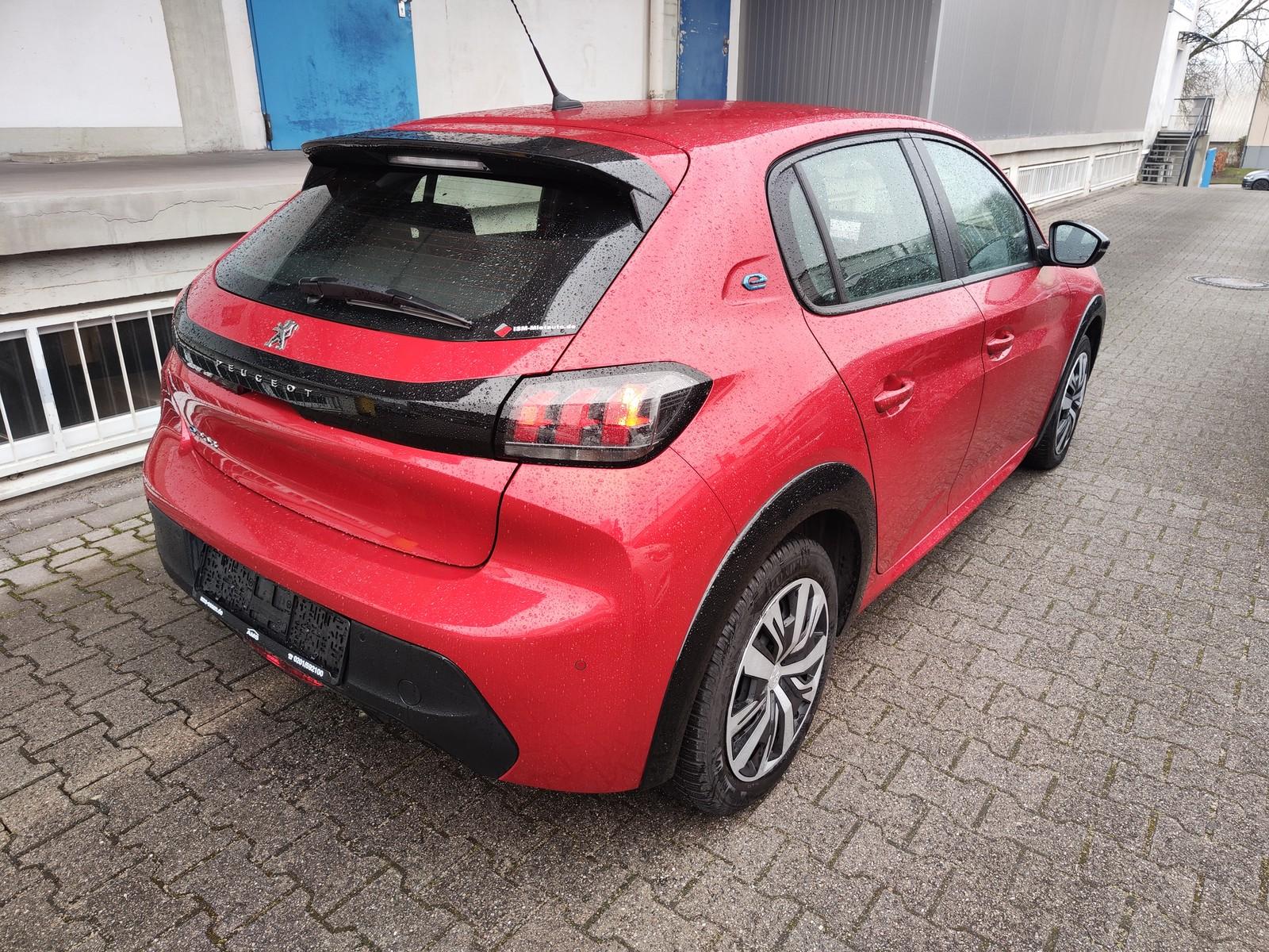 Peugeot 208 e- Active Pack GJR+SHZ+NAVI+PDC+1.HAND